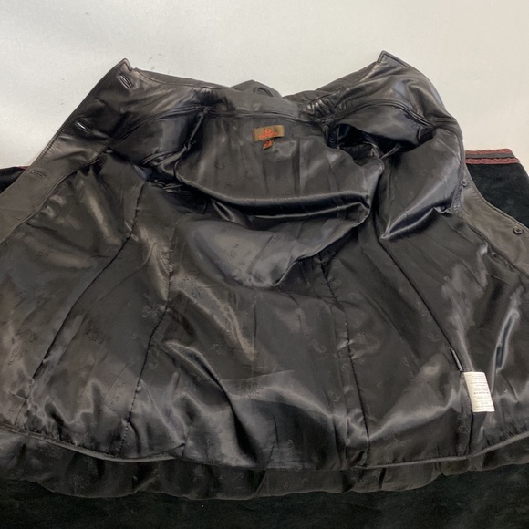 SOLD Danier black leather coat - Picture 6 of 11